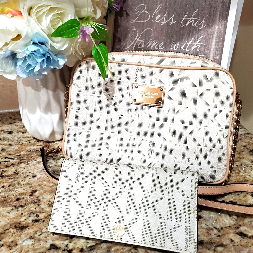 ❤ Michael Kors Crossbody & Wallet 😍👜👛